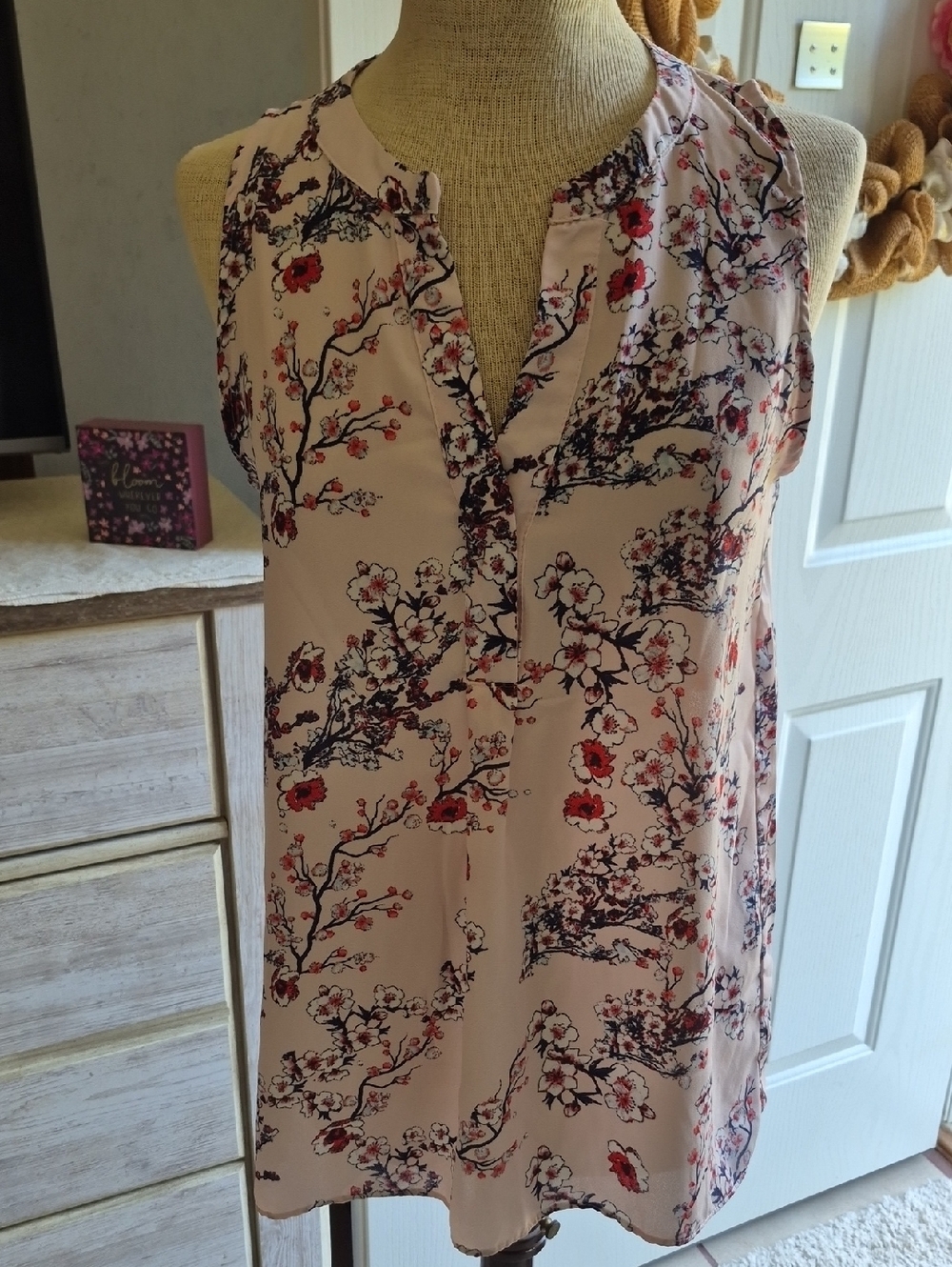 Sleeveless Pink Floral Notch-Neck Blouse